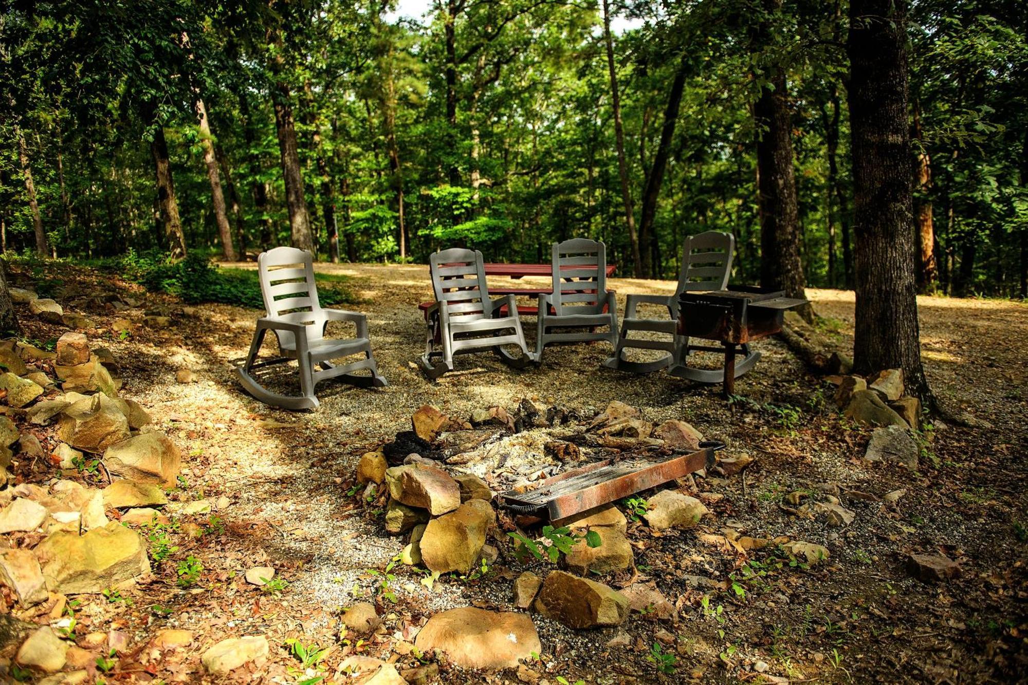 The Codex - Parker Creek Bend Cabins Мурфрісборо Екстер'єр фото
