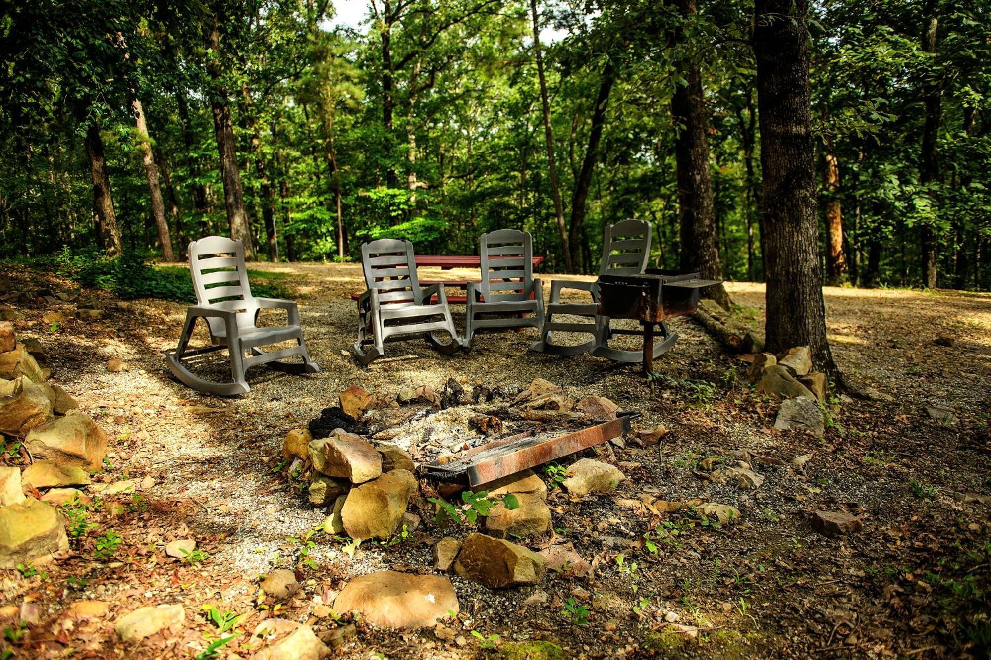 The Codex - Parker Creek Bend Cabins Мурфрісборо Екстер'єр фото